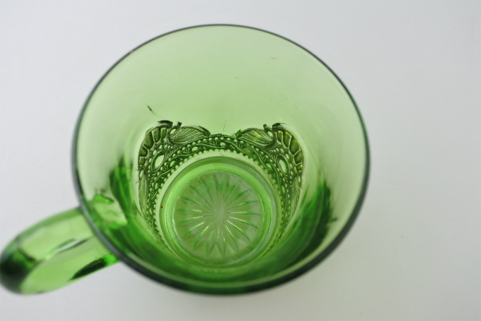vi-greengoldglass-mug