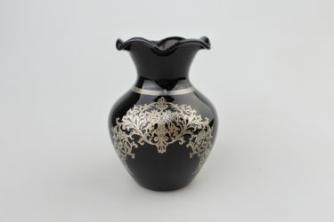 【ビンテージ】ブラックアメジストカラーガラス花瓶／フラワーベース