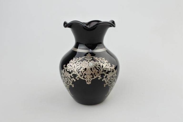 ビンテージ】ブラックアメジストカラーガラス花瓶／フラワーベース