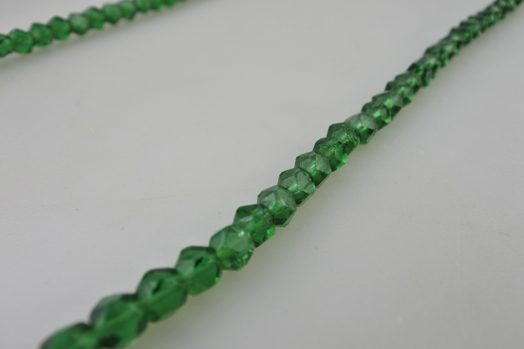 vi-uranium-necklace