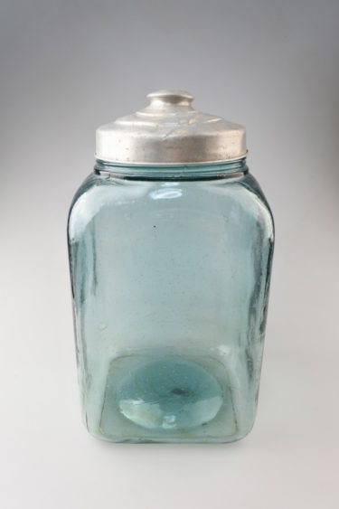ビンテージ】気泡のたくさん入ったガラス海苔瓶・駄菓子瓶／蓋付きB